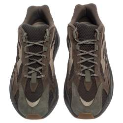 Pre Owned حذاء رياضي ييزي x أديداس جلد ونوبوك رصاصي بوست 700 V2 جيود مقاس 46