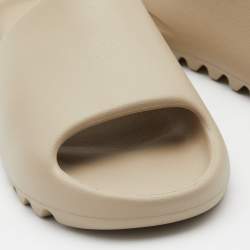 Pre Owned Yeezy x Adidas Beige Rubber Slide Pure Size 39
