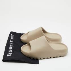 Pre Owned Yeezy x Adidas Beige Rubber Slide Pure Size 39