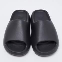 Pre Owned Yeezy x adidas Black Rubber Onyx Flat Slides Size 38