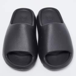 مملوكة مسبقًا حذاء سلايد ييزي x أديداس فلات أونيكس مطاط أسود مقاس 39