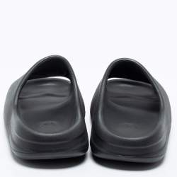 Pre Owned Yeezy x Adidas Black Rubber Onyx Flat Slides Size 40.5
