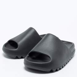 Pre Owned Yeezy x Adidas Black Rubber Onyx Flat Slides Size 40.5