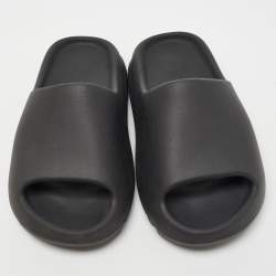 Pre Owned Yeezy x Adidas Black Rubber Onyx Flat Slides Size 38