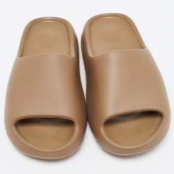 Pre Owned Yeezy x Adidas Brown Rubber Earth Slides Size 38