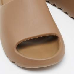 Pre Owned Yeezy x Adidas Brown Rubber Earth Slides Size 38