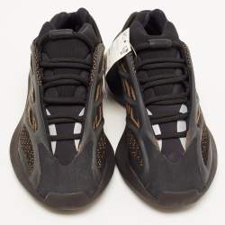 Pre Owned Yeezy x Adidas Black/Beige Knit Fabric Yeezy 700 V3 Beige-Black Sneakers 39 1/3