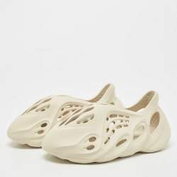 Pre Owned Yeezy x Adidas Cream Rubber Foam RNNR Sneakers Size 38