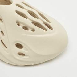 Pre Owned Yeezy x Adidas Cream Rubber Foam RNNR Sneakers Size 38