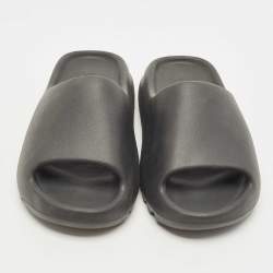 Pre Owned Yeezy x Adidas Black Rubber Onyx Slide Flats Size 38