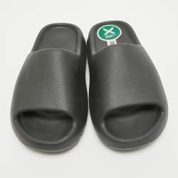 Pre Owned Yeezy x Adidas Black Rubber Onyx Flat Slides Size 37