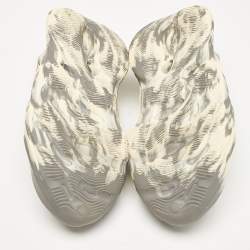 Pre Owned Yeezy x Adidas Grey/Cream Rubber Foam RNNR MXT Moon Gray Sneakers Size 40.5