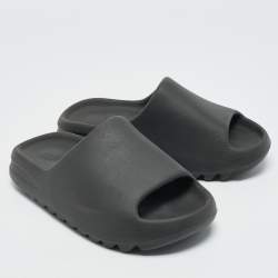 Yeezy x Adidas Black Rubber Onyx Flat Slides Size 39