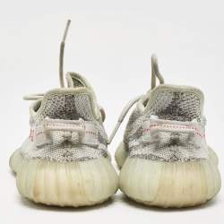 Pre Owned Yeezy x Adidas Blue/White Knit Fabric Boost 350 V2 Cloud White Non-Reflective Sneakers 39 1/3