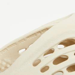 Pre Owned Yeezy x Adidas Off White Rubber Foam RNNR Ararat Sneakers Size 39