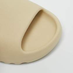 Pre Owned Yeezy x Adidas Cream Rubber Bone Slides Size 40.5