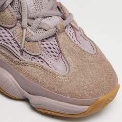 مملوكة مسبقًا حذاء رياضي ييزي x أديداس شبكي وبني من الجلد المدبوغ تاوبيه فات حة مقاس 40 2/3