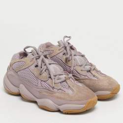 مملوكة مسبقًا حذاء رياضي ييزي x أديداس شبكي وبني من الجلد المدبوغ تاوبيه فاتحة مقاس 40 2/3