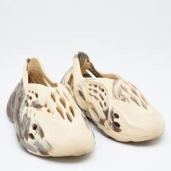 Pre Owned Yeezy x Adidas Cream/Brown Rubber Foam RNNR MX Cream Sneakers Size 39