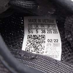 Pre Owned Yeezy x Adidas Black Knit Fabric Boost 350 V2 Onyx Sneakers Size 38