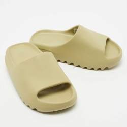 Pre Owned Yeezy x Adidas Green Rubber Resin Slides Size 37