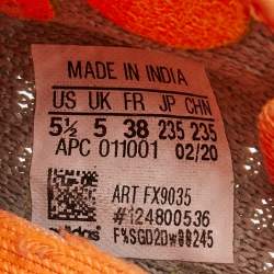 Pre Owned Yeezy x Adidas Green Fabric Boost 350 V2 Desert-Sage Sneakers Size 38