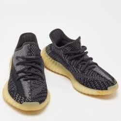Pre Owned Yeezy x Adidas Two Tone Knit Fabric Boost 350 V2 Carbon Sneakers Size 37 1/3