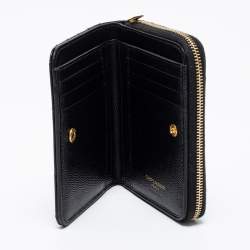 مملوكة مسبقًا Saint Laurent Black Matelassé Leather Monogram Compact Wallet