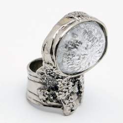 Pre Owned Yves Saint Laurent Glass Cabochon Arty Oval Ring Size 6