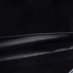 مملوكة مسبقًا حقيبة كلتش بقلاب إيف سان لوران بل دو جور جل�د لامع أسود