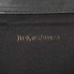 مملوكة مسبقًا Yves Saint Laurent Black Leather Y Line Clutch