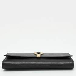 مملوكة مسبقًا Yves Saint Laurent Black Leather Y Line Clutch