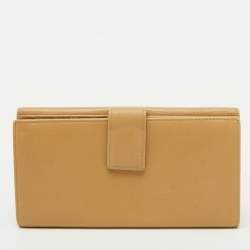 Yves Saint Laurent Beige Leather Belle De Jour Continental Wallet