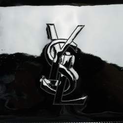 Pre Owned حقيبة كلتش سان لوران بيل دو جور قلاب جلد لامع أسود