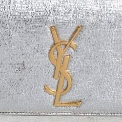 مملوكة مسبقًا  حقيبة كلتش سان لوران جلد مونوغرامي مزخرف فضي ميتاليك