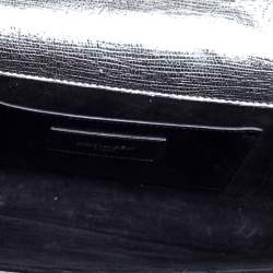 مملوكة مسبقًا  حقيبة كلتش سان لوران جلد مونوغرامي مزخرف فضي ميتاليك