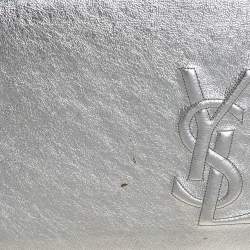 Pre Owned حقيبة كلتش أيف سان لوران بل دو جور جلد لامعة فضي