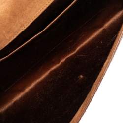 مملوكة مسبقًا حقيبة كلتش إيف سان لوران تشيك جلد مجعد وردي ميتاليك كبيرة