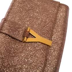 مملوكة مسبقًا حقيبة كلتش إيف سان لوران تشيك جلد مجعد وردي ميتاليك كبيرة