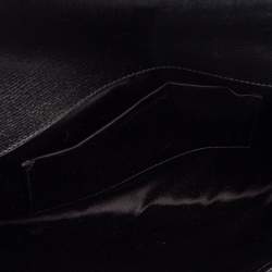 مملوكة مسبقًا Yves Saint Laurent Black Leather Large Chyc Clutch