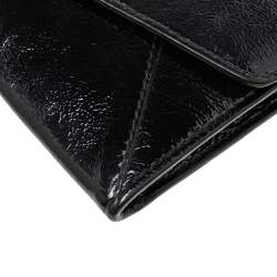 Pre Owned Yves Saint Laurent Black Patent Leather Flap Compact Wallet