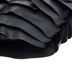 مملوكة مسبقًا حقيبة هوبو إيف سان لوران سان. تروبيز جلد أسود بقرون 