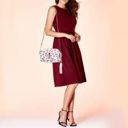 Pre Owned حقيبة كاميرا  إيف سان لوران جلد بطبعة شفاه دي بودري متوسطة أبيض / أحمر محبب متوسطة