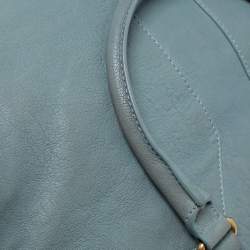 مملوكة مسبقًا حقيبة يد توتس إيف سان لوران كاباس شيك جلد أزرق فاتح  متوسطة