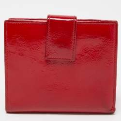 Pre Owned Yves Saint Laurent Red Patent Leather Belle de Jour Compact Wallet