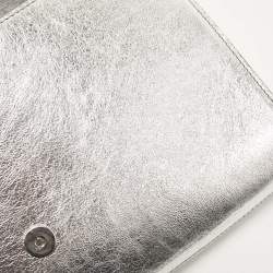 Pre Owned Yves Saint Laurent Silver Leather Belle De Jour Flap Clutch