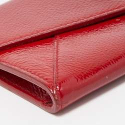 Pre Owned Yves Saint Laurent Red Patent Leather Belle De Jour Flap Compact Wallet