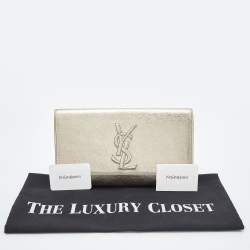 Pre Owned حقيبة كلتش أيف سان لوران قلاب بل دو جور جلد ذهبي ميتالك