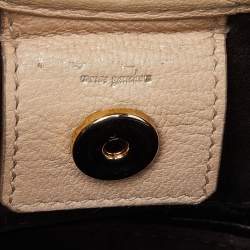 Pre Owned Yves Saint Laurent Beige Leather St. Tropez Horn Hobo