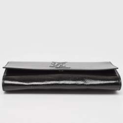 مملوكة مسبقًا حقيبة كلتش سان لوران باريس بيل دي جور جلد لامع أخضر بقلاب